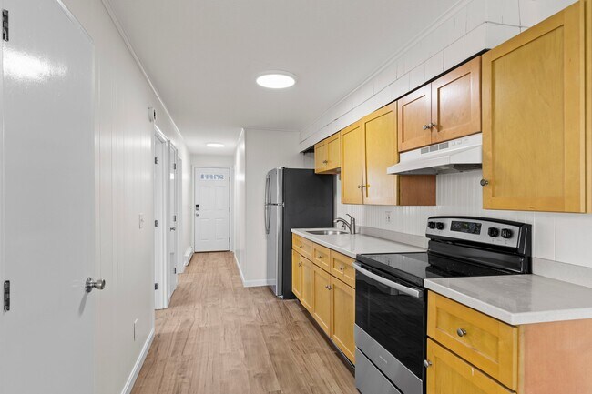 Photo - 497 Winnacunnet Rd