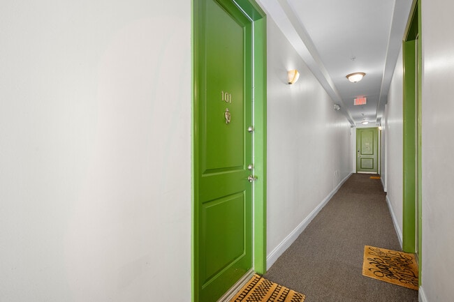 Photo - 6938 Laurel Canyon Blvd Unit 101