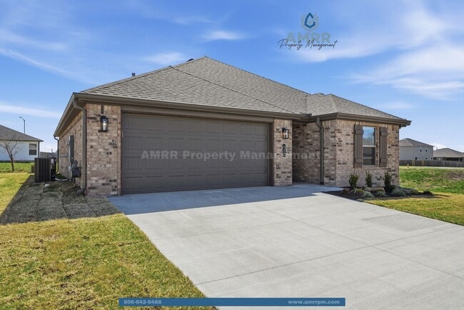 Photo - New Beginnings Start with AMRR: Spacious 3 Bedroom new build in Siloam Springs!