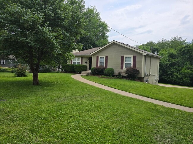 Huge three bedroom home available for rent - Huge three bedroom home available for rent