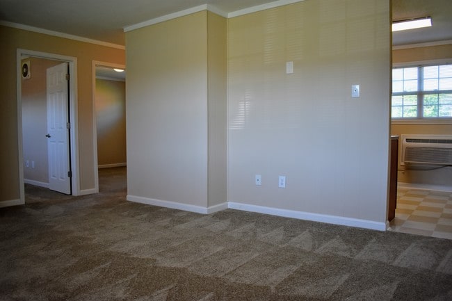 Greenwood Farms Apartments
