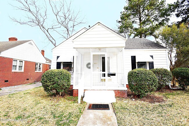 Building Photo - 1606 Spencer Ave Rental