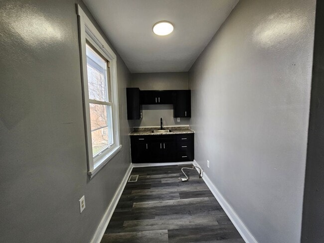 Photo - Newl updated 2 bedroom 1 bath located in Carrick!