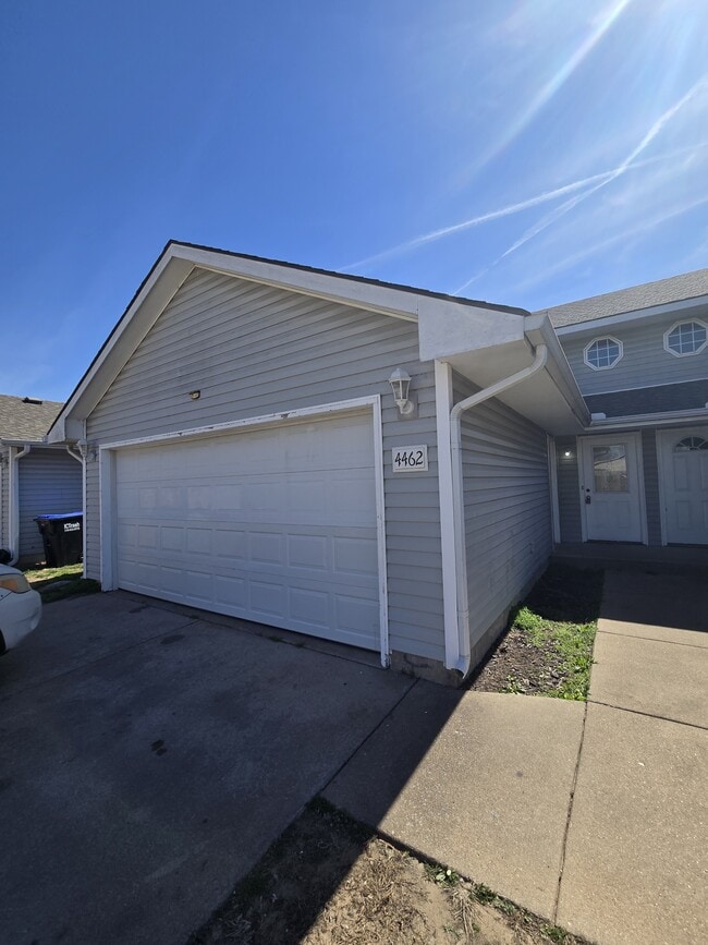 Photo - 4462 S Elizabeth Ave