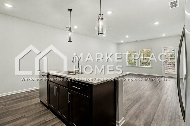 Photo - 2099 Avalon Rdg