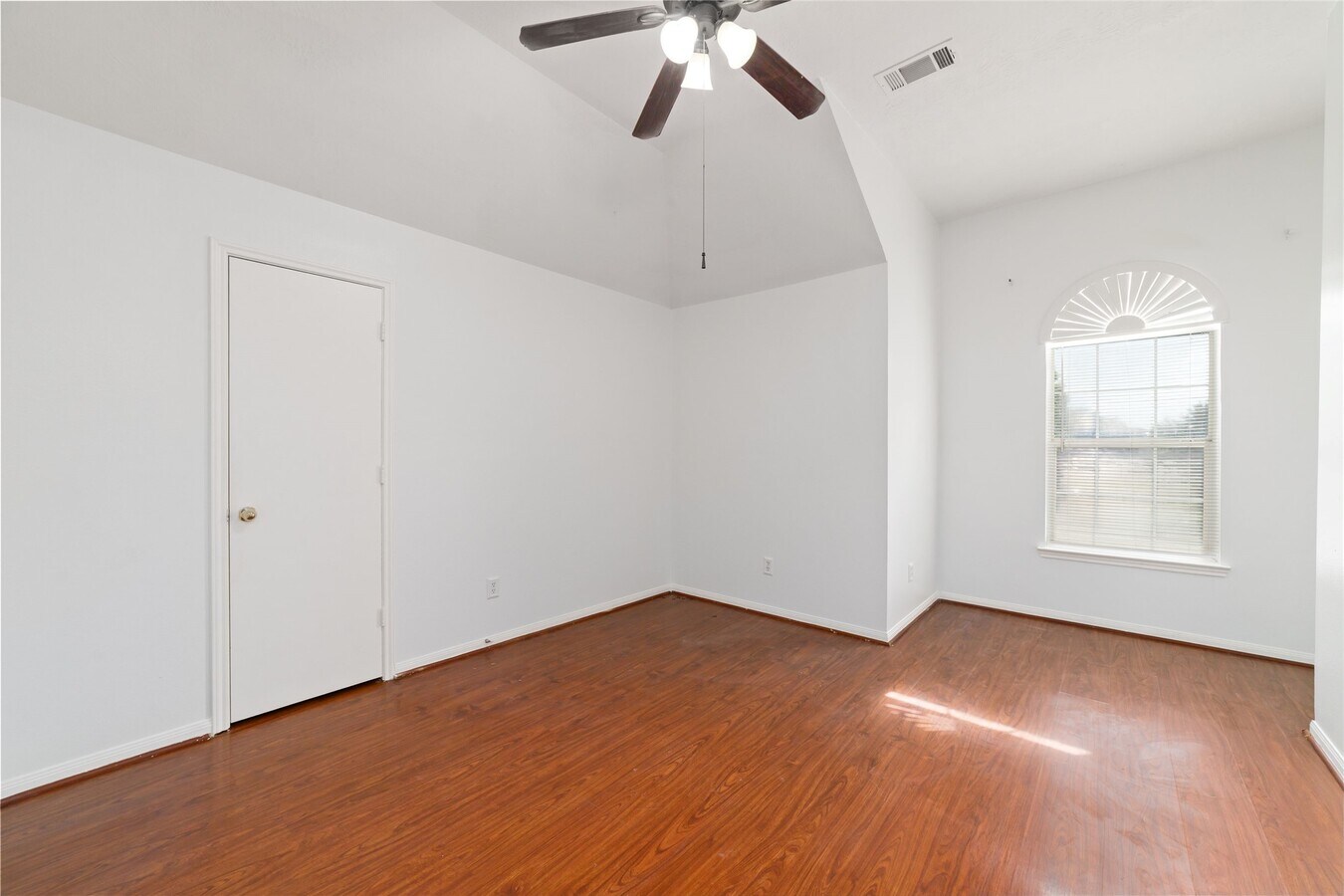 Photo - 8207 Aliso Canyon Ln