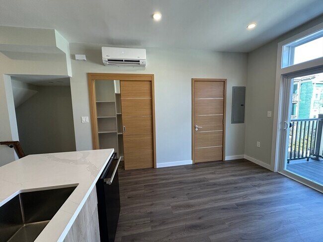 Photo - 33 Copeland St