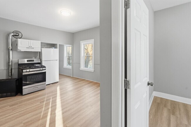 Photo - 47 Fox St Unit 2