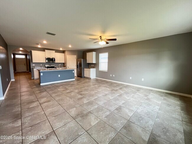 3743 Coachman Ln SE