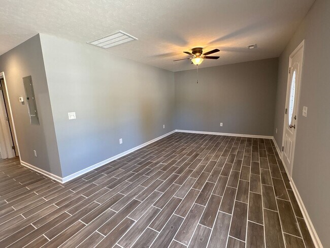 Photo - Brand New Garden Style Apartment in Tullah...