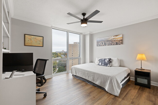 Photo - 2870 Pharr Ct S Northwest Condo Unit 1410