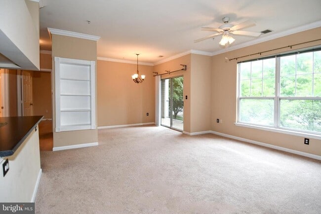 Building Photo - 13502 Derry Glen Ct Unit 202
