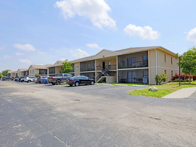 Building Photo - 5321 Summerlin Rd Unit 5321 Summerlin Road, 2106 Rental