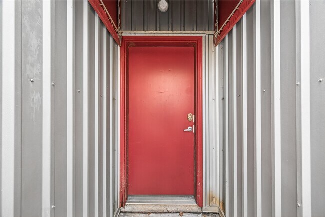 Photo - 6911 Yellowstone Way Dr