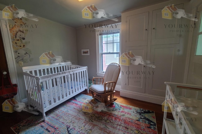 Photo - 1323 Genesee St