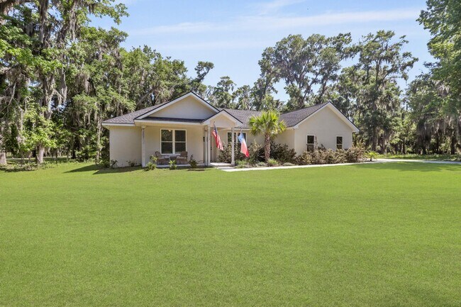 Photo - 3 Bedrooms, 2.5 Baths, and Endless Coastal Charm in Townsend, GA