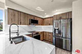 Photo - 1305 N Sycamore Ave