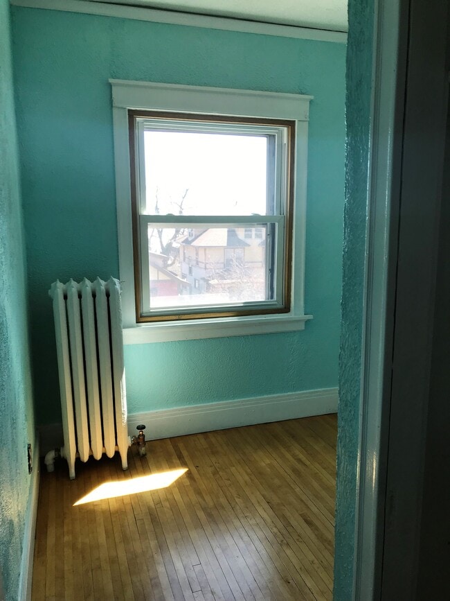 Photo - 1927 E 5th St Unidad 2