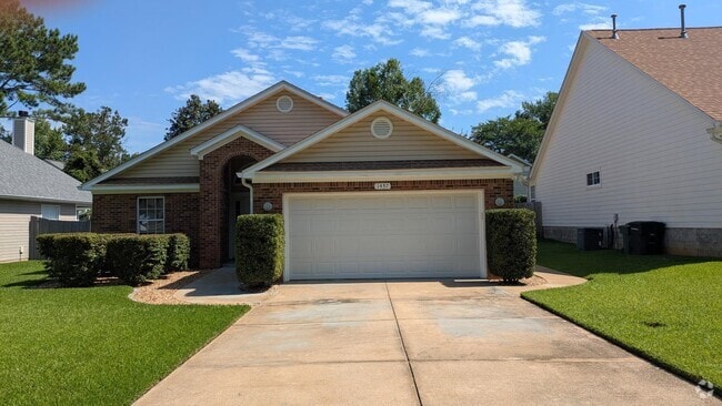 Building Photo - 1457 Applewood Way Rental
