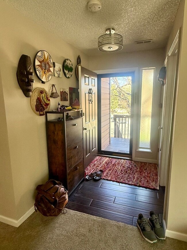 Photo - Spacious, Sunlit 3BR / 2 BA Condo just steps away from Standley Lake!