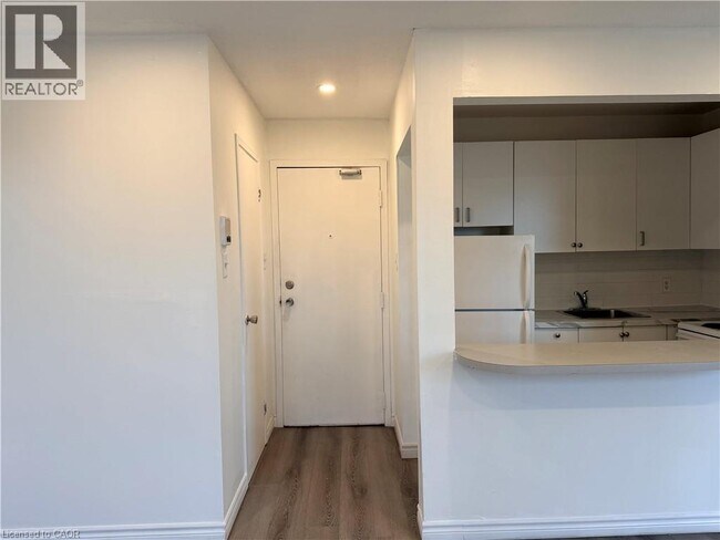 Photo - 102 Greensides Ave