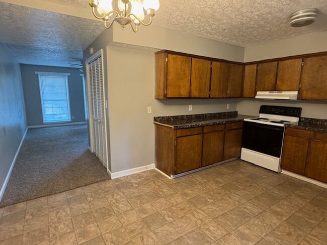 Photo - 103 Peachtree St Unit B