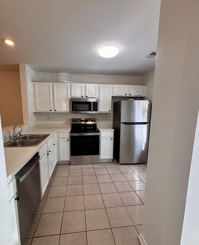 Photo - 1116 Island Club Dr