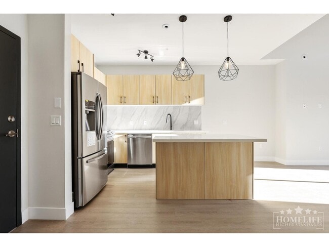 Photo - 14858-14860 60 Ave Unit 304