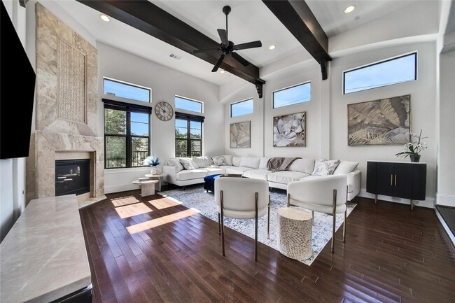 Photo - 2301 Couch St