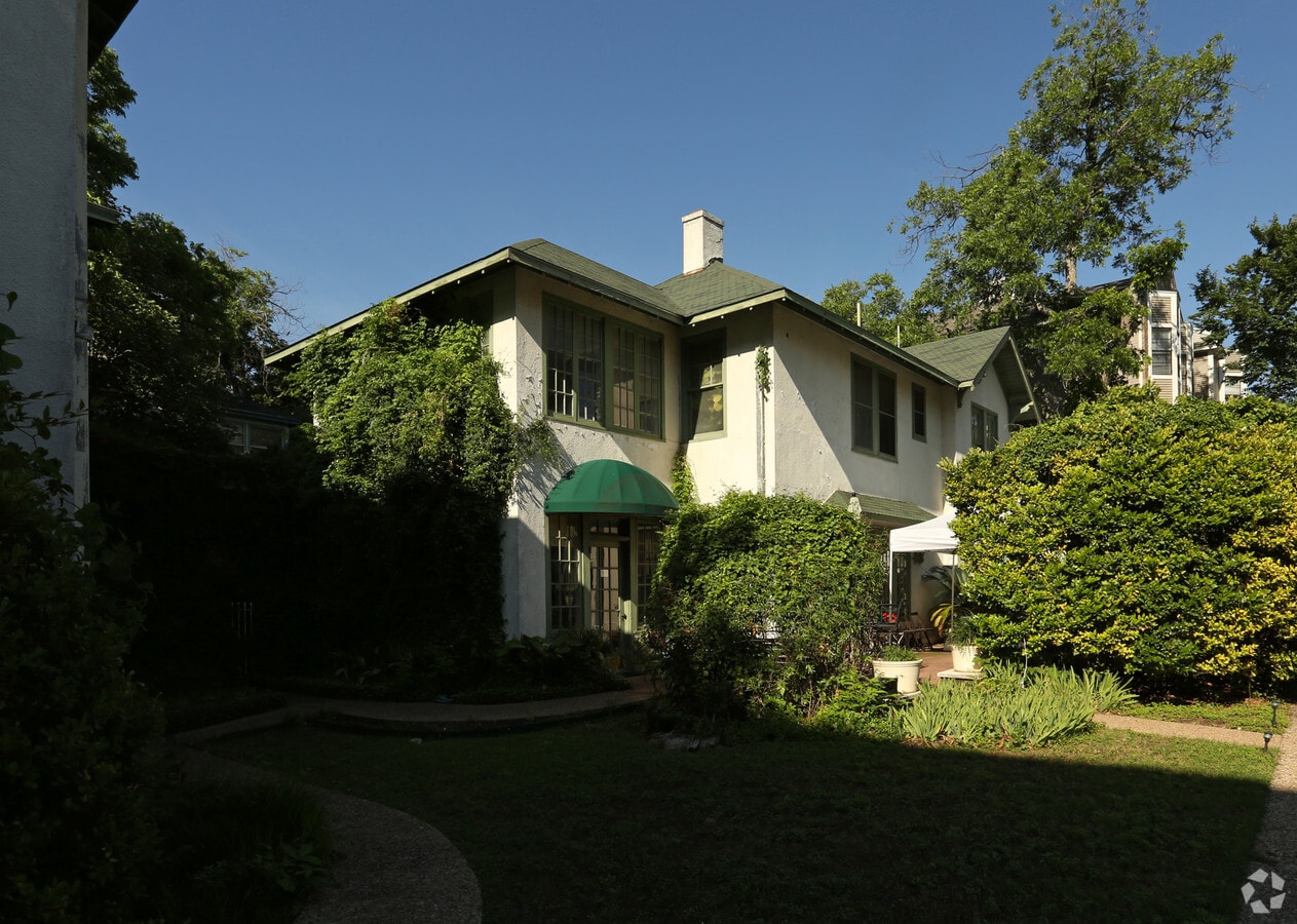 Photo - Spruce House