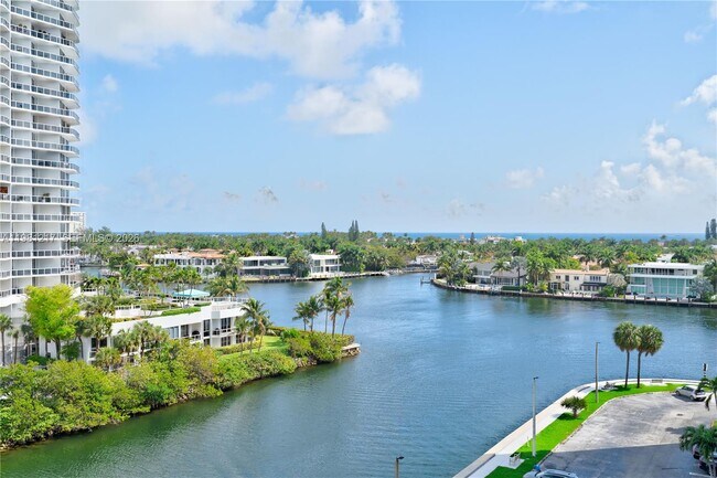 Photo - 20505 E Country Club Dr Unit 833