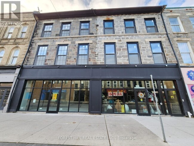 Photo - 301 - 35-39 MAIN STREET