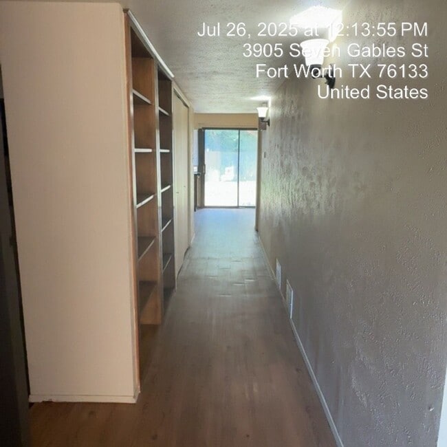 Photo - 3905 7 Gables St