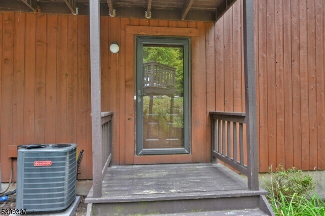 Photo - 6 Steamboat Dr