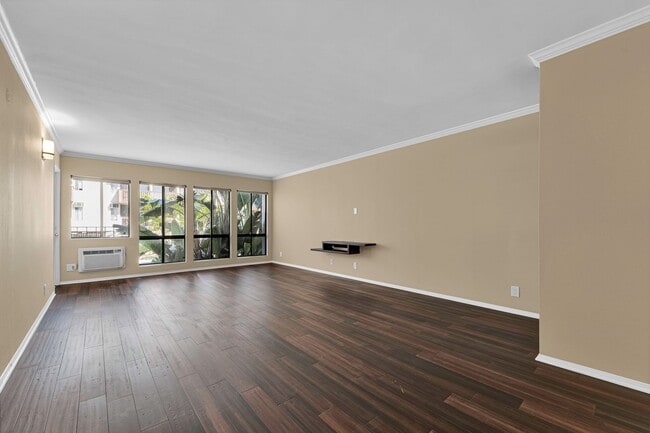 Photo - West Hollywood 2 Bedroom 2 Bathroom | Prime Location Between Melrose & Santa Monica Blvd Unit 111