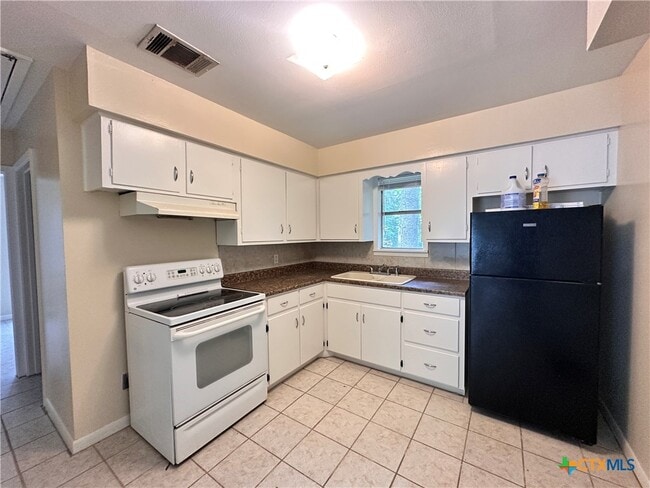 Photo - 202 Oak Ridge Dr