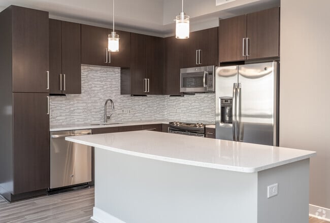 !BR, 1BA With Den - 923 SF - Gallery Bethesda I