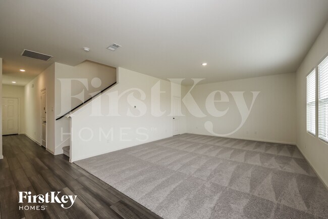 Photo - 1822 Sandlin Dr