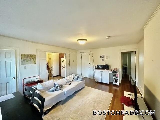 Photo - 912 Beacon St Unit 3
