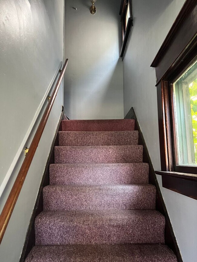 Photo - 1245 W 9th St Unit 1245 W 9th St - 2nd Fl