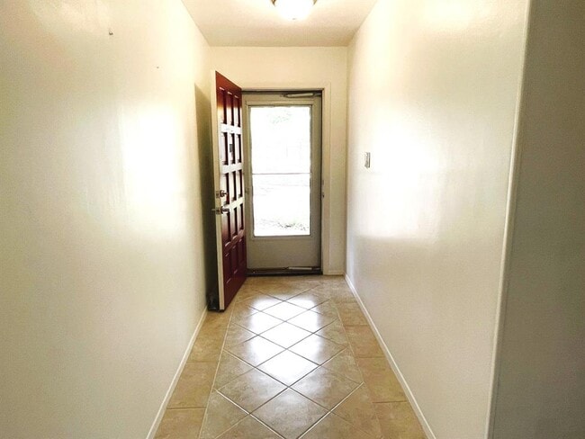 Photo - 13504 Lois Ln