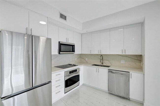 Photo - 90 SW 3rd St Unit 1602