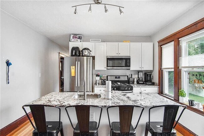 Photo - 1012 Narragansett Blvd