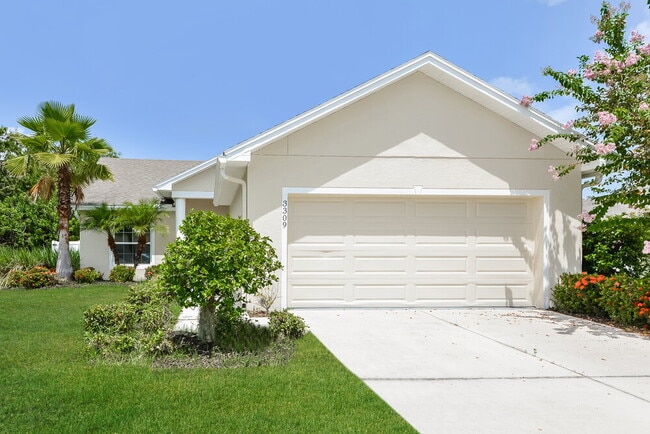 Building Photo - 3309 13th St E