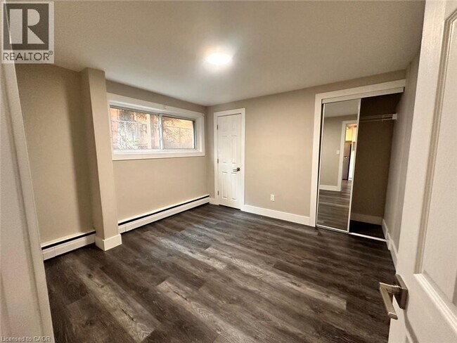 Photo - 142 FOURTH Avenue Unit# 1B Unit 1B