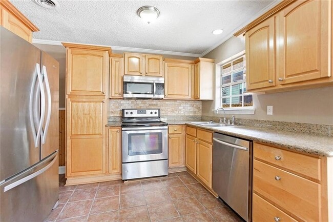 Photo - 5500 Arlene St