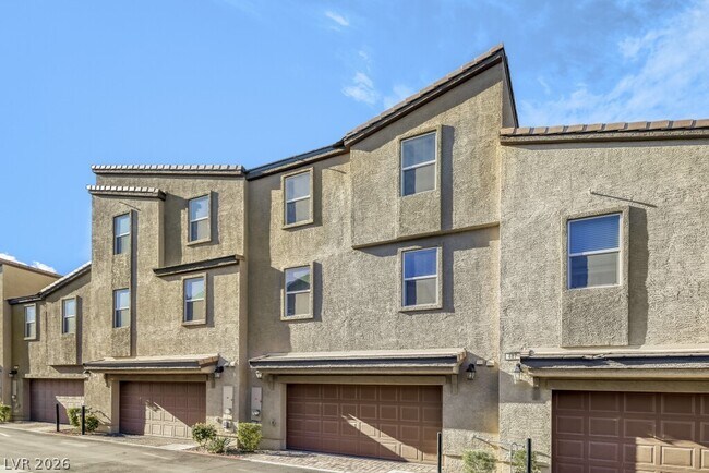 Photo - 489 Anthurium Pl