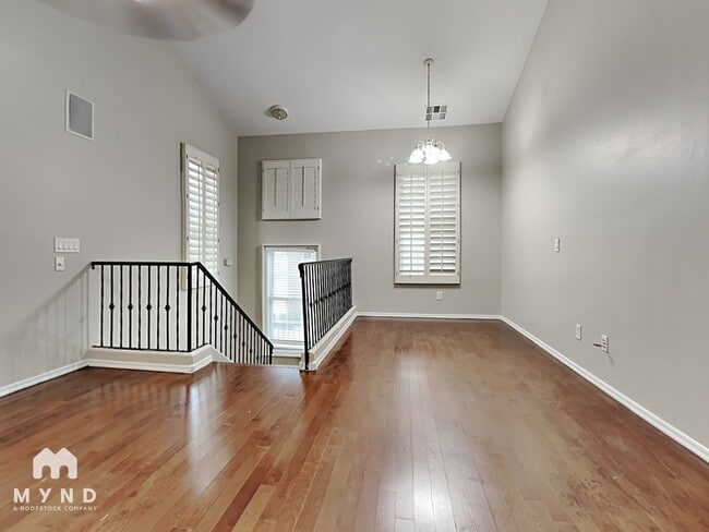 Photo - 5733 S 21st Pl