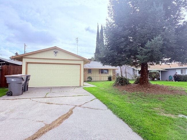 Photo - 1017 Charles St