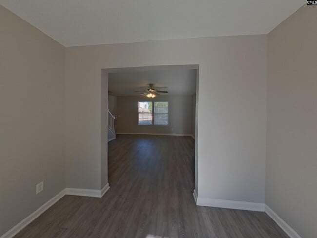 Photo - 482 Fox Trot Dr